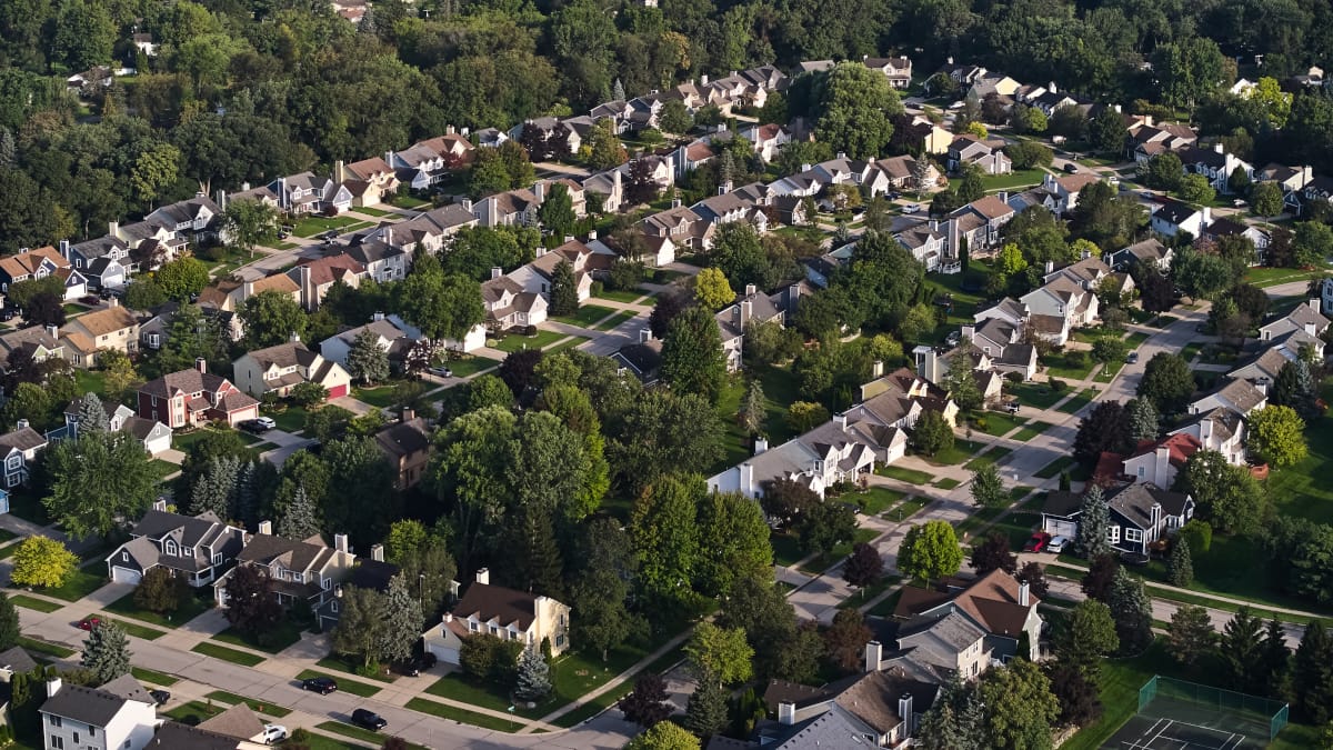 Exploring the best suburbs of chicago to call home.